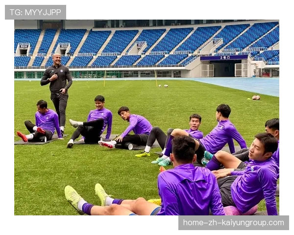 冠军球队引进体能教练团队提升赛季持久竞争力,国家队体能教练员 冠军球队引进体能教练团队提升赛季持久竞争力,国家队体能教练员